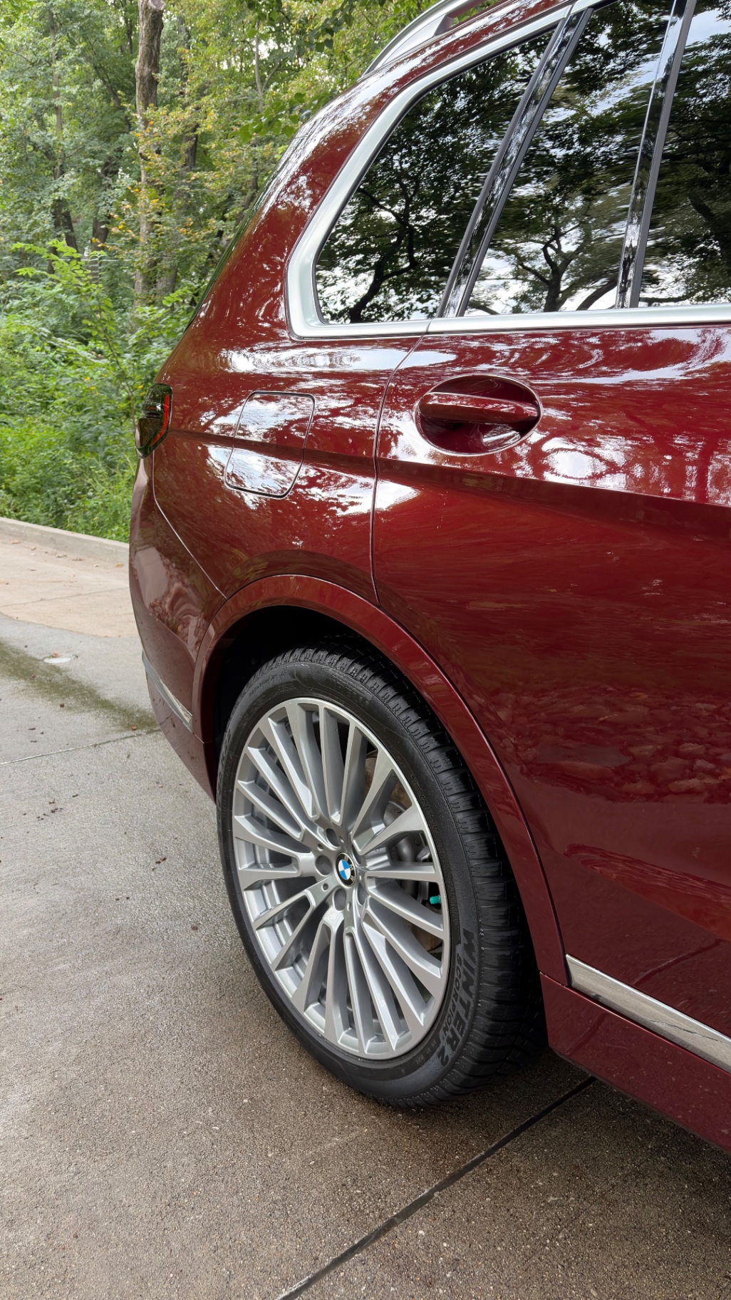 Wheel and tire detail on a BMW X7